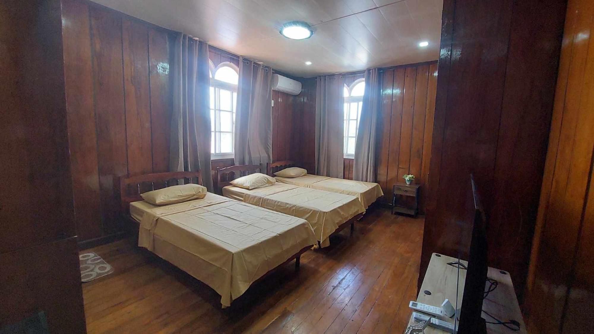 Topaz Bed & Breakfast Hotel Сан Хосе Екстериор снимка